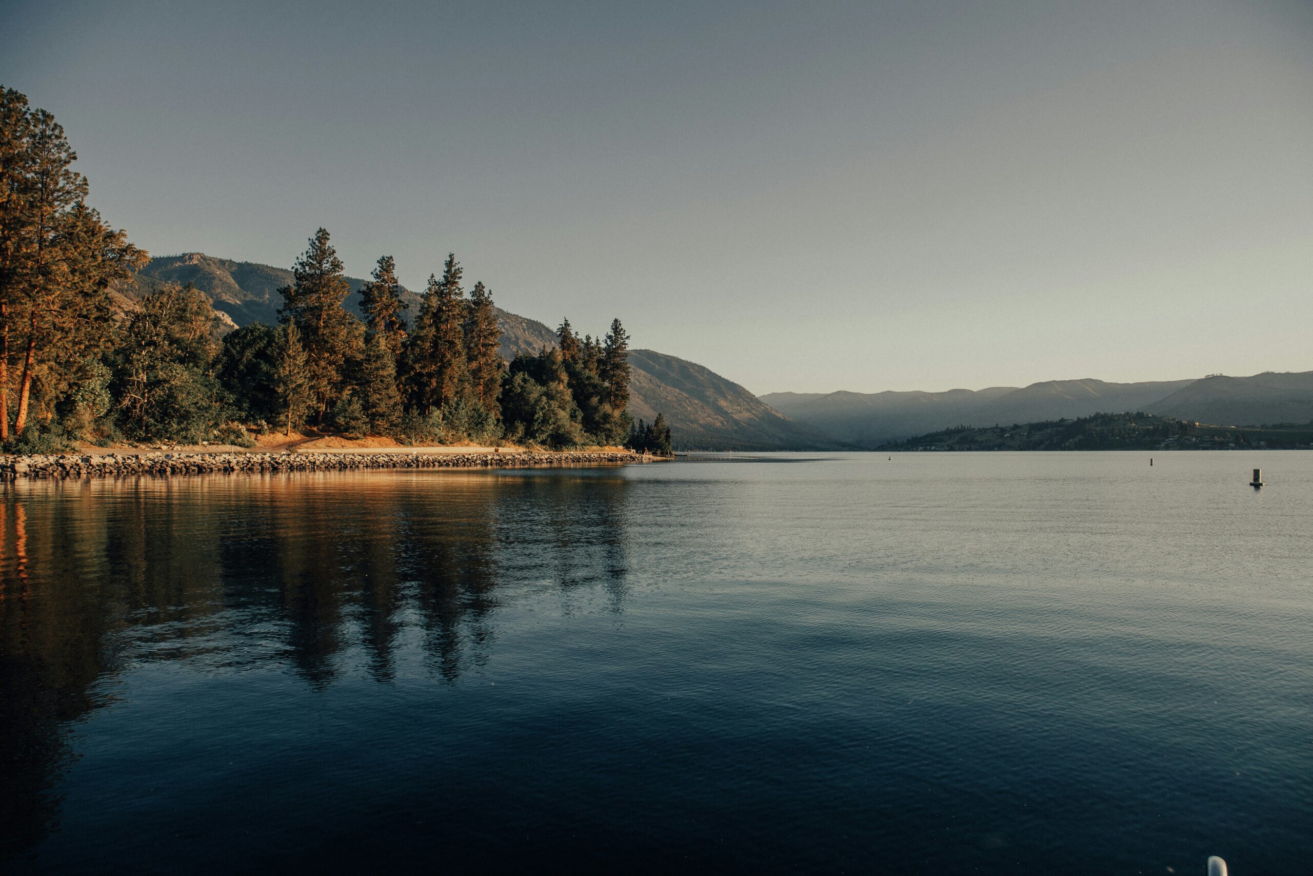 Lake Chelan Photo from September 5th via unsplash